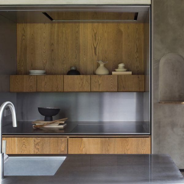 1728891397 roots kitchen konga dezeen showroom dezeen 2364 col 6