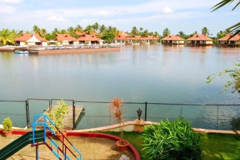 Sterling Resort Alleppey