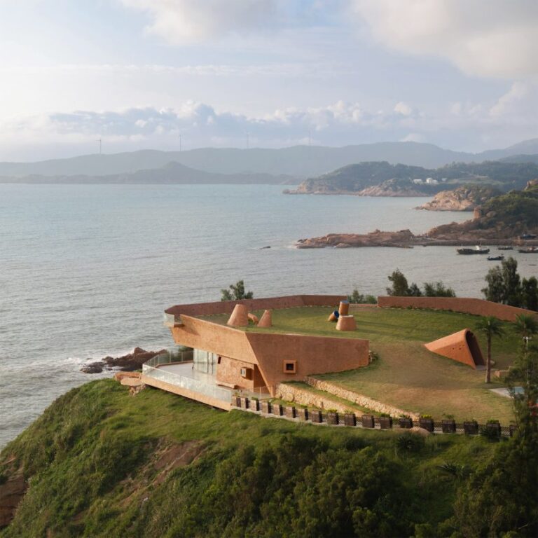 sq 3andwich cave like coastal view point green roof dezeen 2364 col 0 852x852